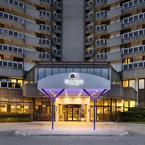 doubletree-by-hilton.luxembourghotelsguide.com/