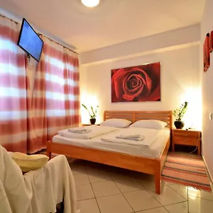 ajo-garden-apartment.vienna-besthotels.com/