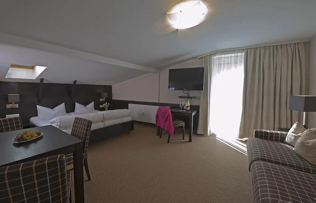 Hotel Bierwirt Innsbruck 4*,  Austria